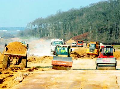 Le engins au travail sur l'A65