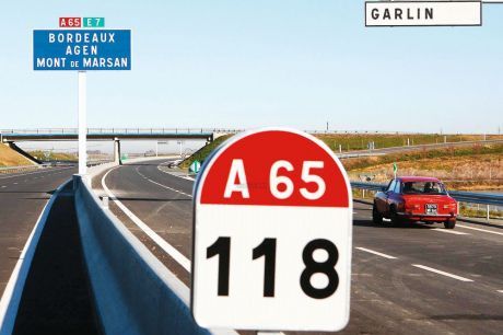 L'A 65 n'a pas que des amis. Ses détracteurs seront présents mardi pour l'inauguration de la structure. photo guillaume bonnaud