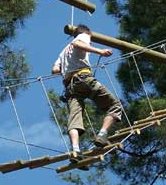 La base de plein air , un site magnifique de terrains boisés avec plusieurs installations pour vous servir.