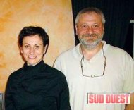 Thierry et Carole viennent en effet de prendre la citoyenneté cagnottaise. Ce choix ne manque pas d'originalité. Bretons du Finistère sud, ils ont eu chacun une première vie professionnelle : Thierry Monnier était ingénieur informaticien et Carole Nicolas, hôtesse à l'aéroport de Roissy.