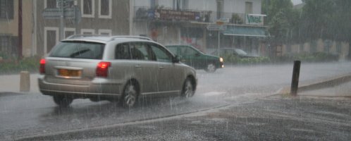 Grêle, pluies, bourasque, vents, orages