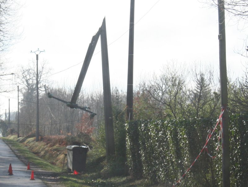 Landes : sortie de route mortelle à Saint-Justin