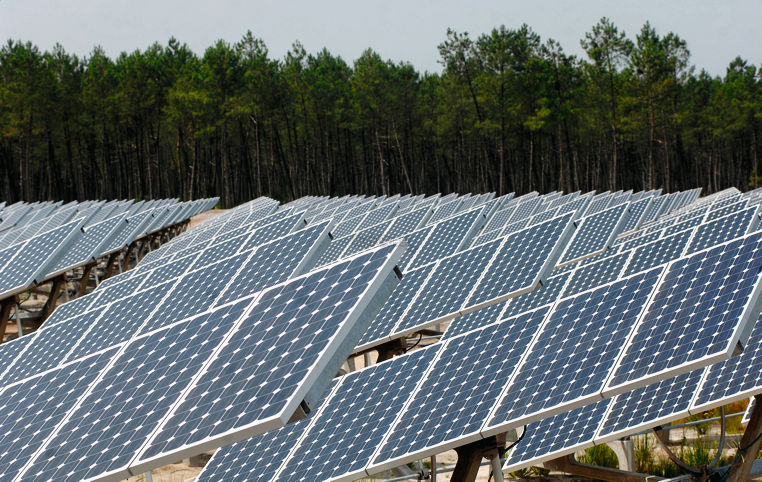   Le site peut alimenter en électricité plus de 40 000 habitants.  photo archives n. l. L  AFP PATRICK BERNARD